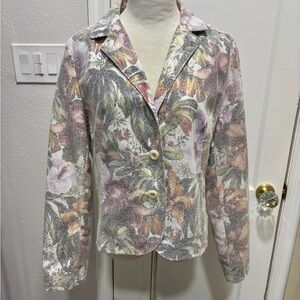 Bagatelle Floral Patterned Blazer with Button Detail